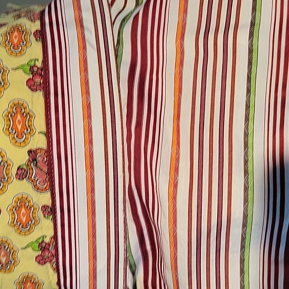 Robert Graham Embroidered Retro Shirt - Picture 9 of 9